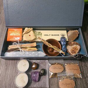 Vintage Handkerchief Box, Ancestor Connection Kit, Travel Altar